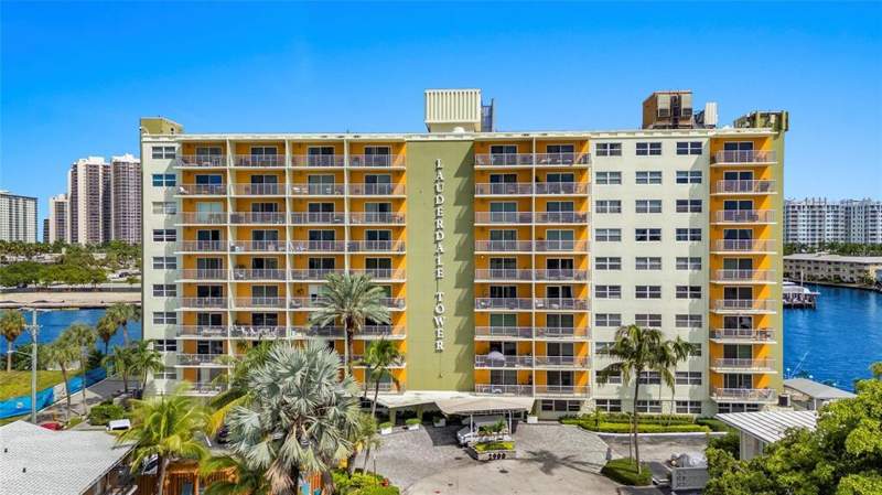 2 bedroom Condominium at 2900 NE 30th Street #G1, Lauderdale Tower Condo, Fort Lauderdale — photo 3