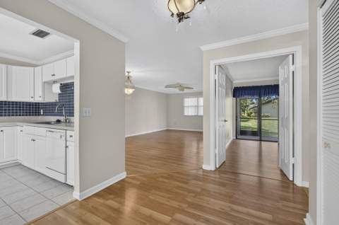 184 Mastic Tree Court, Royal Palm Beach FL - photo 9 of 42