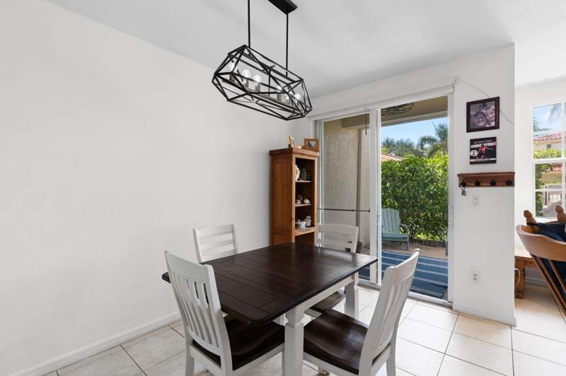 3 bedroom Townhouse at 1020 E Longport Circle #6B, Village At Swinton Square Condo, Delray Beach — photo 5