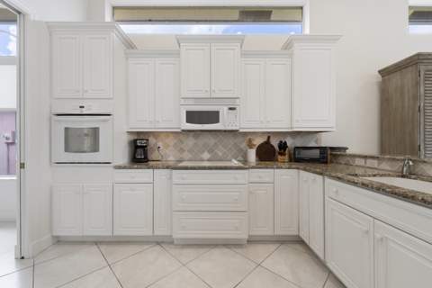 1415 SE Glencoe Court, Port St. Lucie FL - photo 21 of 56