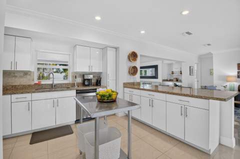 700 NE 70th Street, Boca Raton FL - photo 9 of 42