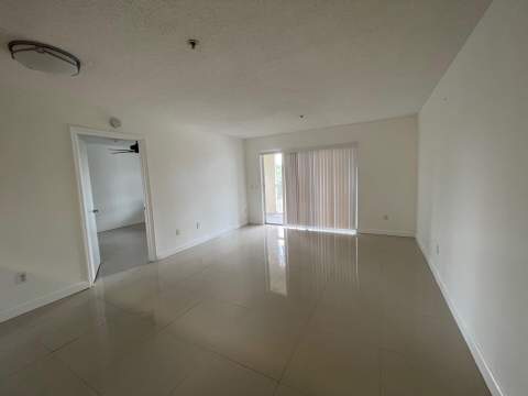470 S Park Road #302, Hollywood FL - photo 6 of 32