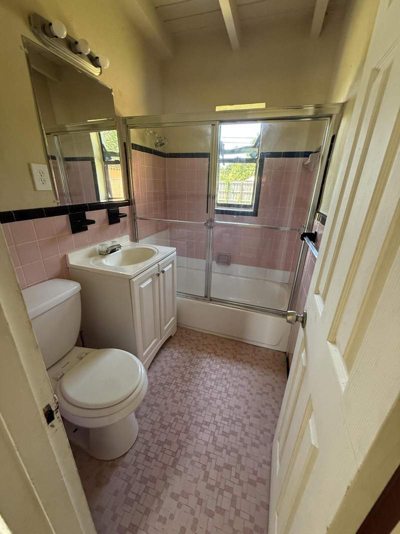 2 bedroom Single Family Residence at 2349 NW 13th Court, Dillard Park, Fort Lauderdale — photo 5