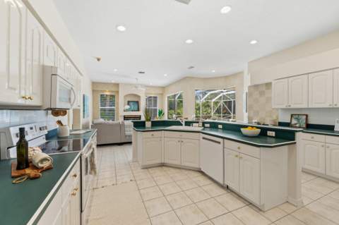 4931 SE Lost Lake Way, Hobe Sound FL - photo 24 of 47