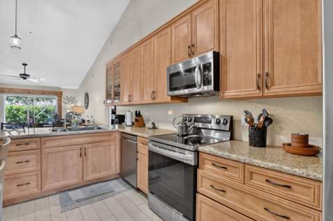 11241 Coral Reef Drive, Boca Raton FL - photo 13 of 44