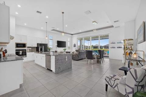 8605 SW Cantante Way, Port St. Lucie FL - photo 11 of 40