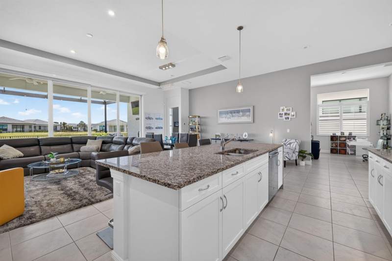 3 bedroom Single Family Residence at 8605 SW Cantante Way, PGA Verano , Port St. Lucie — photo 5