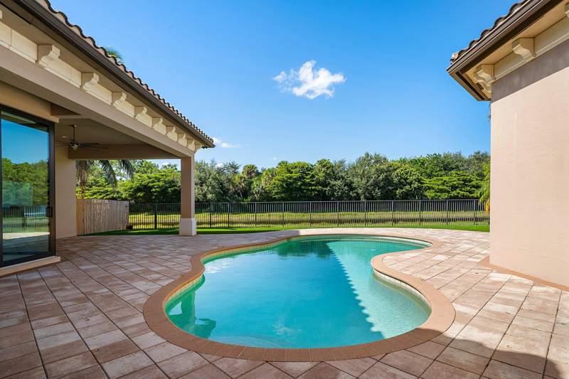 4 bedroom Single Family Residence at 9599 Moritz Way, Seven Bridges, Delray Beach — photo 2