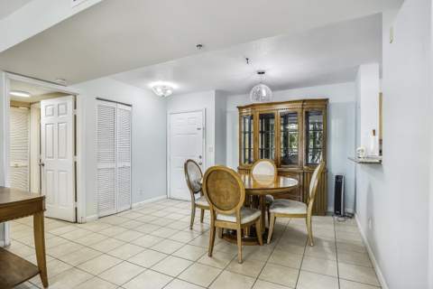 609 E Sheridan Street #208, Dania Beach FL - photo 12 of 24