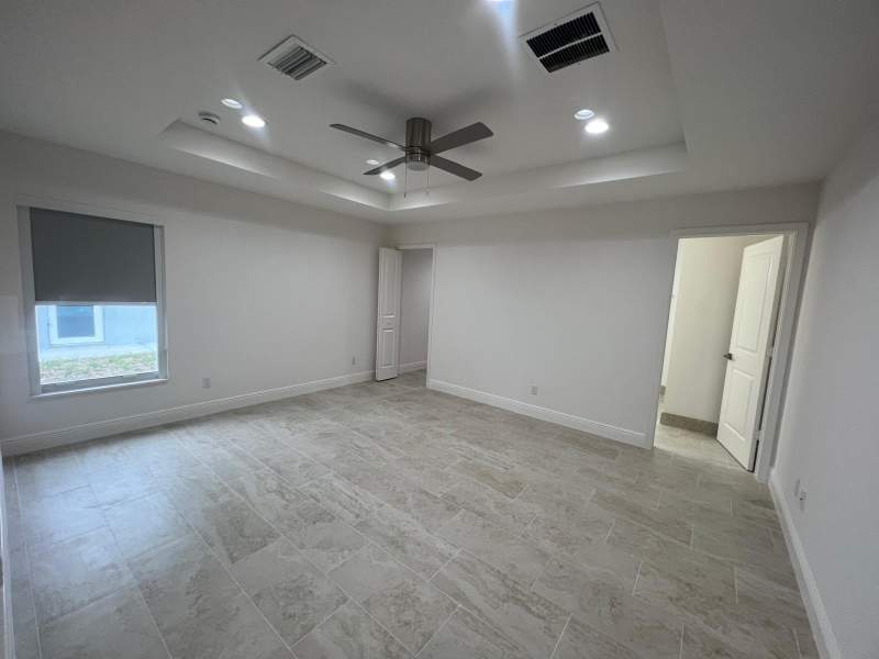 5 bedroom Single Family Residence at 5913 Seagrape Drive, Indian River Estates Unit 8, Fort Pierce — photo 4