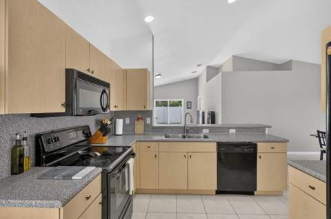 5088 Northern Lights Drive, Greenacres FL - photo 13 of 50