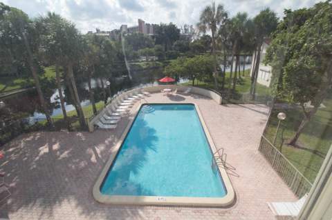 2316 S Cypress Bend Drive #218, Pompano Beach FL - photo 22 of 27