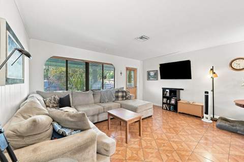 2511 NE 12th Court, Pompano Beach FL - photo 8 of 28