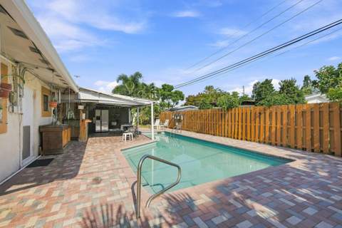 2511 NE 12th Court, Pompano Beach FL - photo 16 of 40