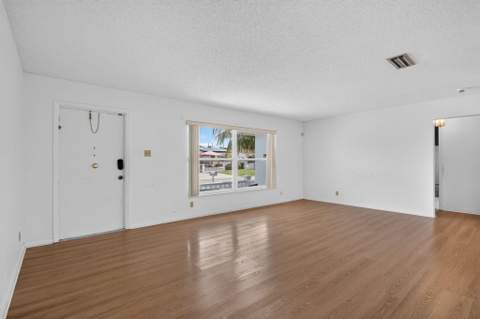 1055 NW 72nd Terrace, Margate FL - photo 7 of 33