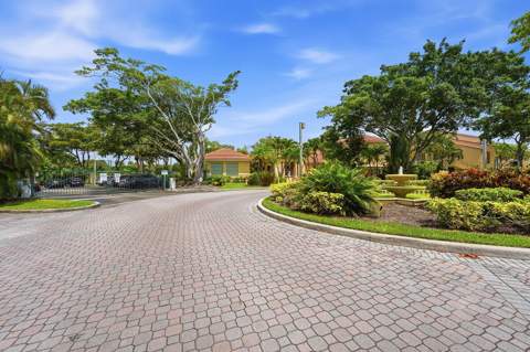 1707 Village Boulevard #108, West Palm Beach FL - photo 21 of 27
