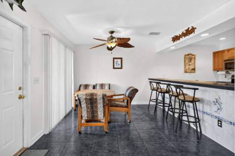 651 Hernando Street, Fort Pierce FL - photo 13 of 52