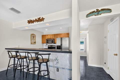 651 Hernando Street, Fort Pierce FL - photo 12 of 52