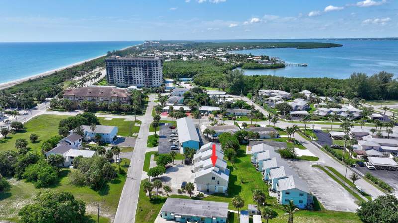 2 bedroom Townhouse at 651 Hernando Street, Ocean View Subdivision Replat Holley & Morgan, Fort Pierce — photo 4
