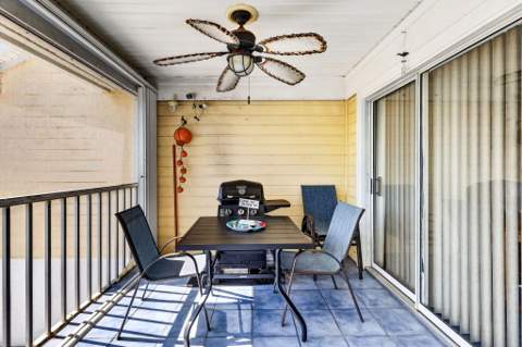 651 Hernando Street, Fort Pierce FL - photo 10 of 52
