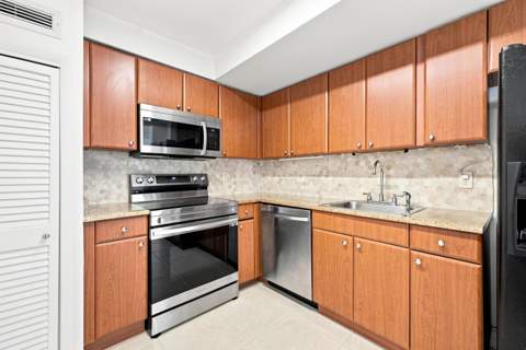 1900 S Ocean Boulevard #10g, Lauderdale-By-The-Sea FL - photo 14 of 26