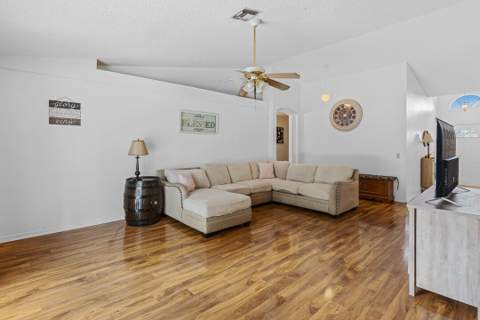 1526 SW Santander Avenue, Port St. Lucie FL - photo 9 of 30