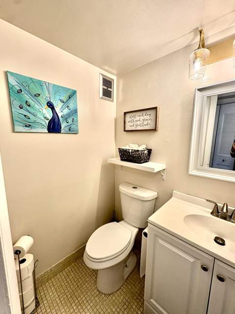 140 Windsor G, West Palm Beach FL - photo 11 of 20