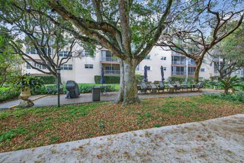 6731 Cypress Road #Unit 402, Plantation FL - photo 21 of 27