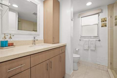 3871 Via Poinciana #104, Lake Worth FL - photo 14 of 28