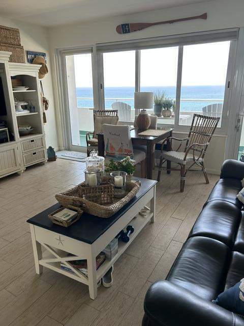 4050 N Ocean Drive #1509, Lauderdale-By-The-Sea FL - photo 7 of 35
