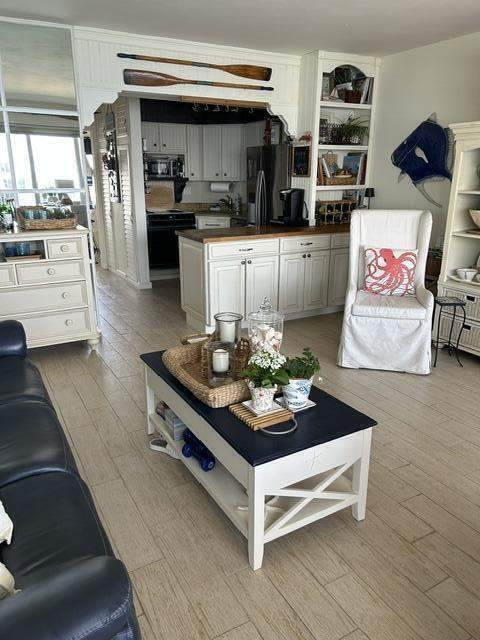 4050 N Ocean Drive #1509, Lauderdale-By-The-Sea FL - photo 8 of 35
