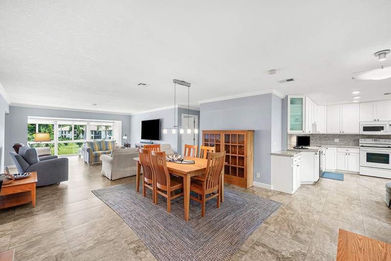 3 bedroom Condominium at 11212 Quail Covey Road #Green Heron N, Quail Ridge, Boynton Beach — photo 3