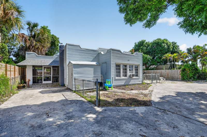 6 bedroom Single Family Residence at 633 Franklin Road, HILLSIDE PARK, West Palm Beach — photo 5