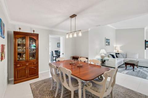2432 NW Timbercreek Circle, Boca Raton FL - photo 10 of 72