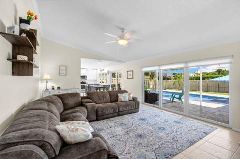 2432 NW Timbercreek Circle, Boca Raton FL - photo 11 of 72