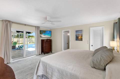 2432 NW Timbercreek Circle, Boca Raton FL - photo 24 of 72