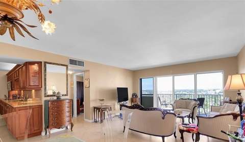 1200 Hibiscus Avenue #Ph3, Pompano Beach FL - photo 18 of 70