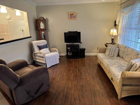 632 Snug Harbor Drive #D6, Boynton Beach FL - photo 7 of 33