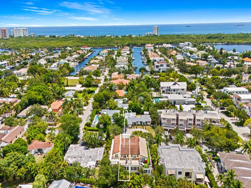 4 bedroom Townhouse at 1423 NE 26th Avenue #1423, Coral Ridge, Fort Lauderdale — photo 3