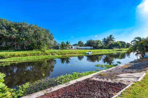 1315 SW 25th Avenue, Boynton Beach FL - photo 13 of 43