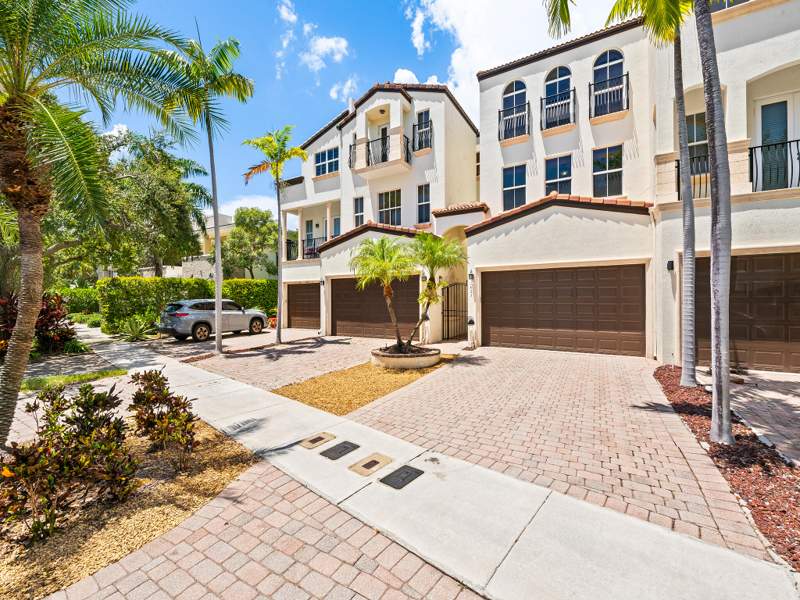 4 bedroom Townhouse at 1423 NE 26th Avenue #1423, Coral Ridge, Fort Lauderdale — photo 4