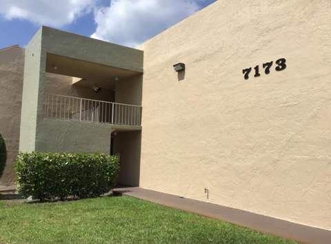 7173 ORANGE Drive #220B, Davie FL - photo 13 of 19