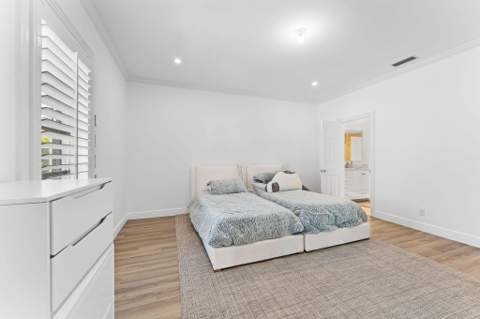971 Lake House Drive, North Palm Beach FL - photo 19 of 28