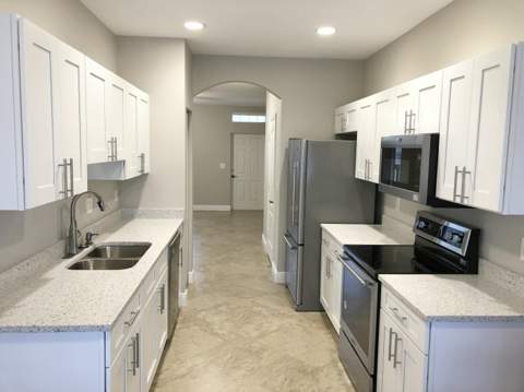 2089 SE Glen Ridge Drive, Port St. Lucie FL - photo 6 of 24