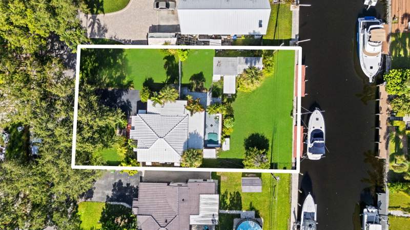 2 bedroom Single Family Residence at 1221 SW 17th Street, River Oaks, Fort Lauderdale — photo 5