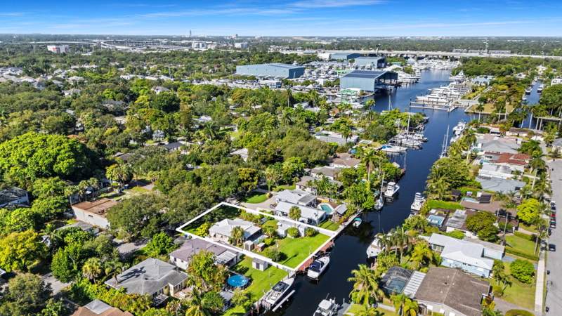 2 bedroom Single Family Residence at 1221 SW 17th Street, River Oaks, Fort Lauderdale — photo 3