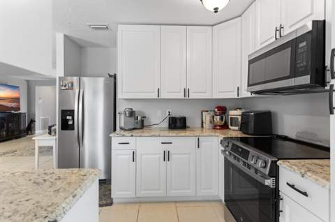 8621 NW 3rd Street, Pembroke Pines FL - photo 14 of 51