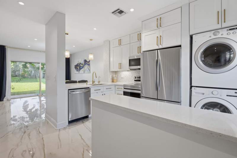 2 bedroom Townhouse at 12207 SW 6th Street, Nasher Plat, Pembroke Pines — photo 2