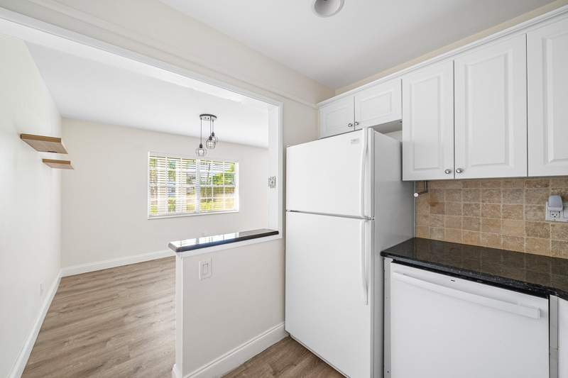 2 bedroom Condominium at 2455 NE 51st Street #E102, Maybury Mansion, Fort Lauderdale — photo 2