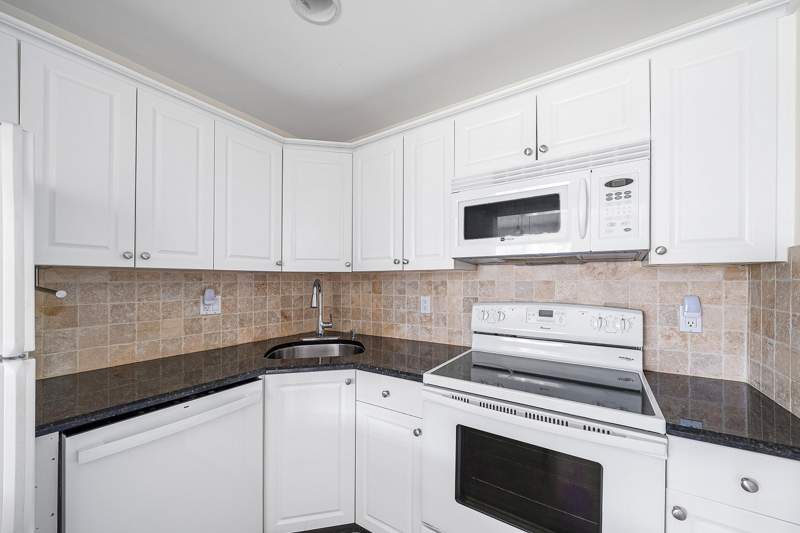 2 bedroom Condominium at 2455 NE 51st Street #E102, Maybury Mansion, Fort Lauderdale — photo 3